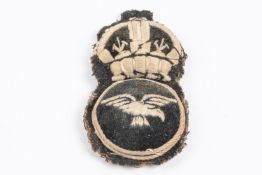 A good original WWI cap badge of the Women's Royal Air Force. £80-120