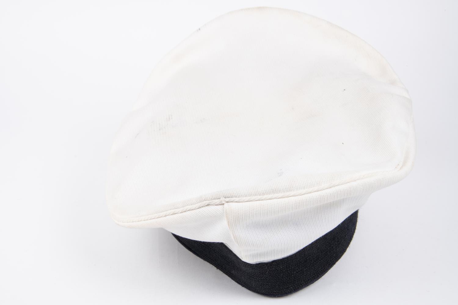 A good copy of a Third Reich Naval officers peaked cap. GC £100-120 - Image 3 of 4