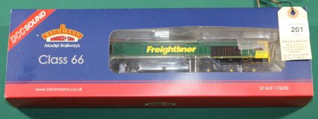 A Bachmann 'OO' gauge class 66 Co-Co Diesel Locomotive, RN 66546. In Freightliner green and yellow