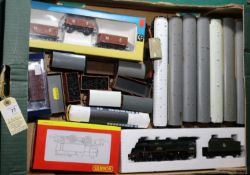A quantity of OO/HO gauge Railway. Including Bachmann BR Royal Scot class 4-6-0 Tender