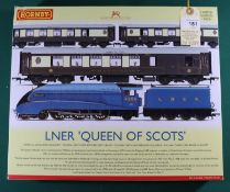 A Hornby '00' gauge Train Pack 'Queen of Scots' (R3402). 1/1000 produced, Comprising LNER class A4