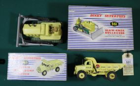 2x Dinky Toys. A Blaw-Knox Bulldozer (961) in yellow. Euclid Rear Dump Truck (965). Both boxed.