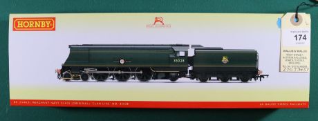 A Hornby 'OO' gauge BR unrebuilt Merchant Navy class 4-6-2 Tender Locomotive, 'Clan Line' (R3436).