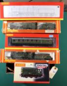 A quantity of Hornby 'OO' gauge. 3x GWR Tender Locomotives: Castle class 4-6-0 'Wellington' RN 5075.