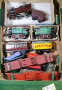 35x Hornby O gauge railway items. Including 3x clockwork locomotives; an LMS 0-4-0 tender loco,