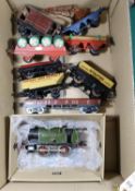 9x Hornby Series O gauge items. No.101 SR 0-4-0T locomotive, E126, in lined green livery. Together