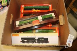 10x Hornby Railways OO gauge Southern Railway items. Including 3x tender locomotives; a Class Q1 0-