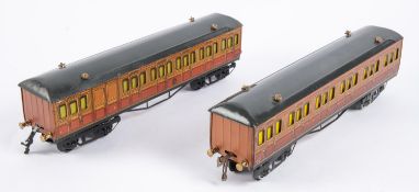 2x A Hornby Series O gauge Metropolitan Railway bogie coaches in teak livery with brass buffers. A