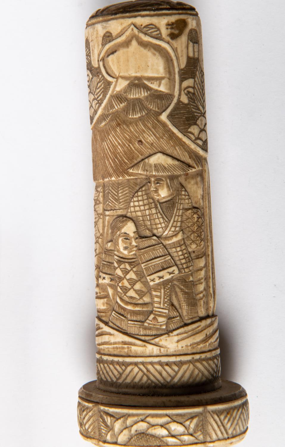 A Japanese carved bone dagger tanto, straight blade 8½” with 4” back edge, the hilt and sheath of - Image 3 of 3