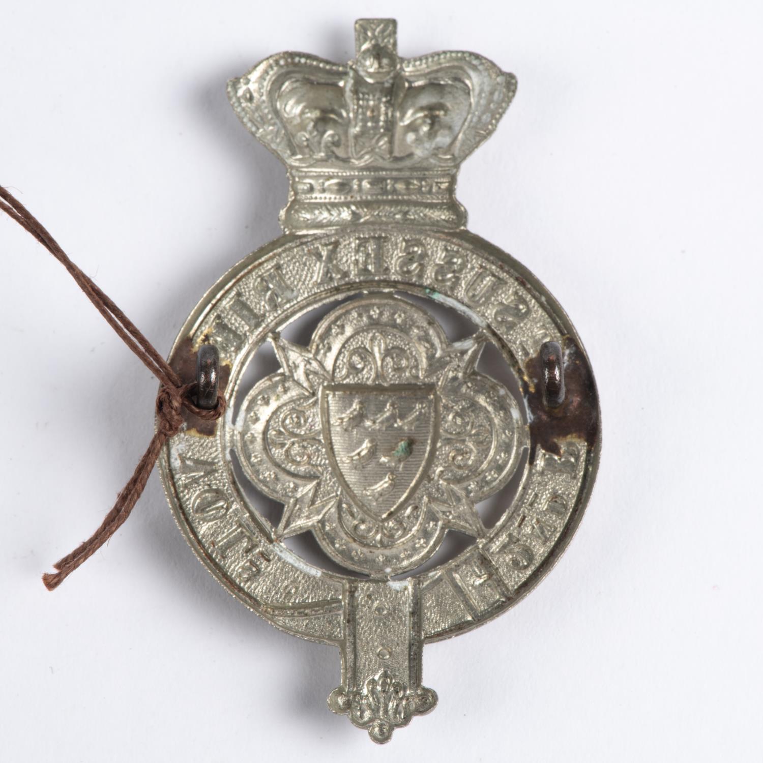 A Victorian white metal glengarry badge of the "2nd Regt Sussex Rifle Vols". Near VGC £60-120 - Image 2 of 2