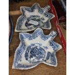 A pair of 18th century blue & white Chinese willow pattern leaf shape pickle dishes.