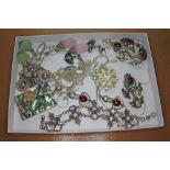 Assorted jewellery including items '925', garnet, abalone, an amethyst set bracelet etc.