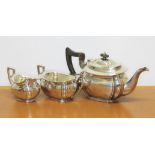 A George V three piece silver tea set, John round & Son, Sheffield 1908, gross wt. 36 1/2oz.