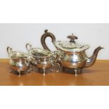 A George V three piece silver bachelor tea set, Oldfield Ltd, Birmingham 1919, gross wt. 18oz.