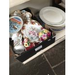 A box of mixed ceramics to include Aynsley, Old Country Roses, Villeroy & Boch, etc, together with 4