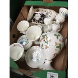 14 items of Wedgwood bone china including cornucopia clock