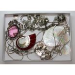 A tray of assorted jewellery including items marked '925' etc.