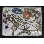A tray of assorted jewellery including items marked 'Silver' and '925', a yellow metal guard