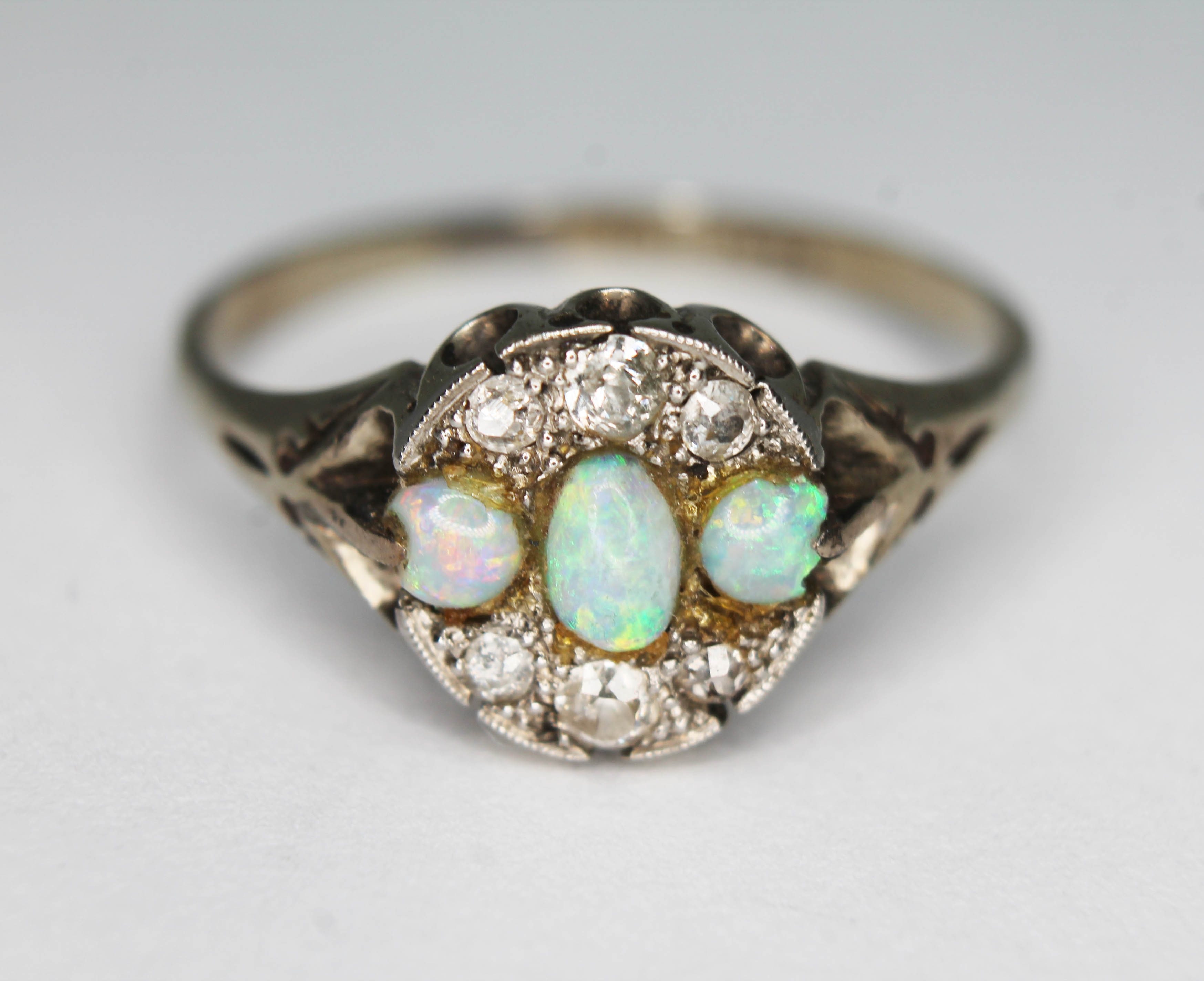 An antique precious opal and diamond cluster ring, the cluster measuring approx. 10.78mm x 10.09mm - Image 4 of 4