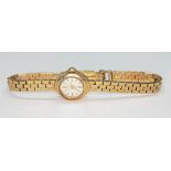 A hallmarked 9ct gold Accurist wristwatch, gross wt. 17.61g.