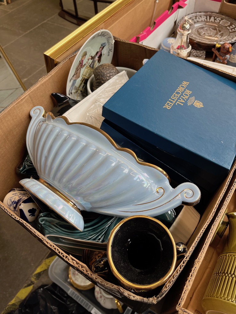 A box of mixed ceramics including 2 Poole dolphins, various collectors plates including 4 Royal