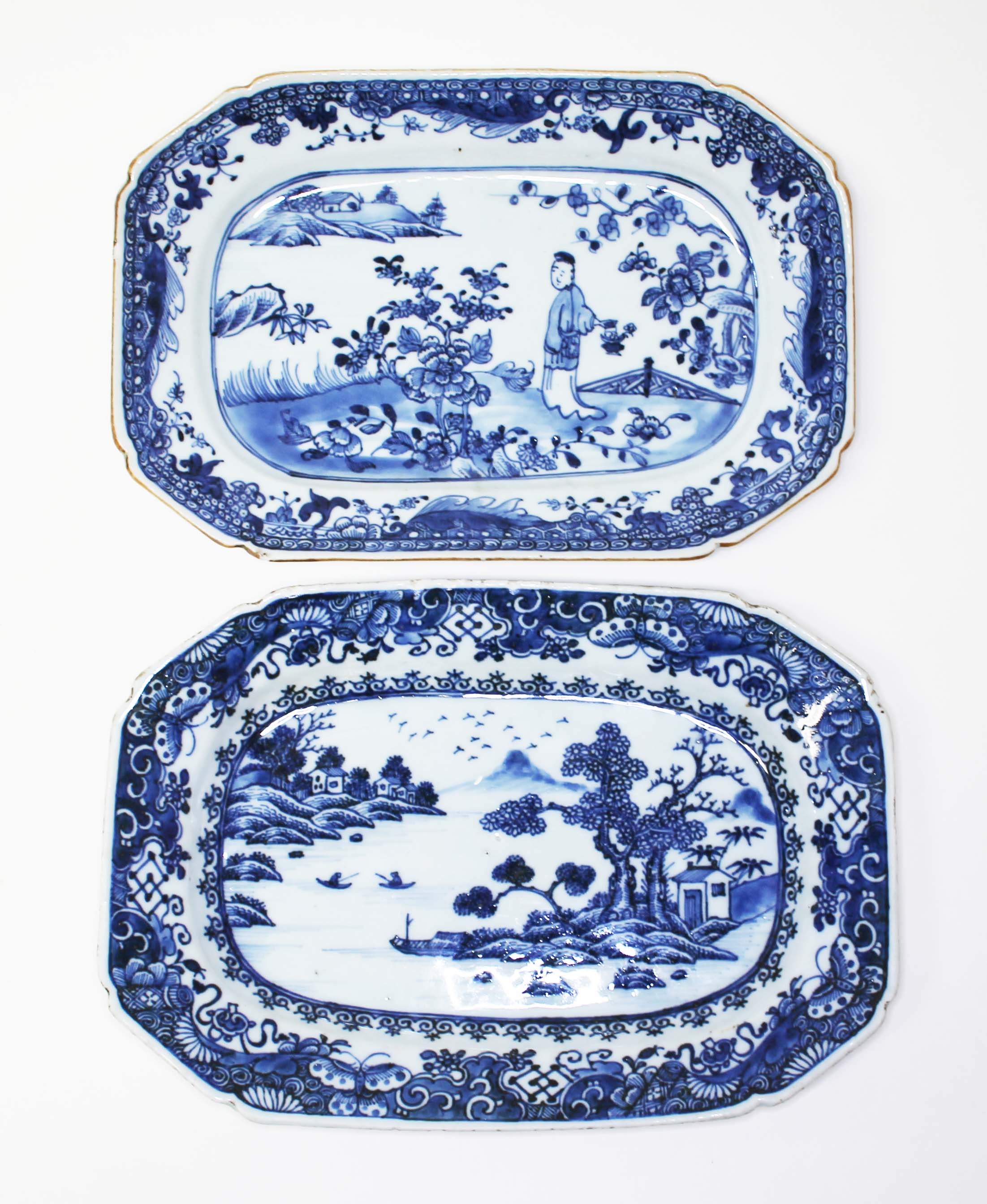 A pair of Chinese 18th century export porcelain dishes, length 25.5cm.