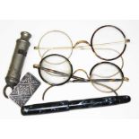 A mixed lot comprising two pairs of vintage gold plated tortoiseshell spectacles, a vintage De La