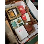 A box containing vintage perfumes/ gift sets including Coty, Yardley etc.