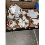 A Royal Albert Old country Roses part tea service, approx. 35 pieces