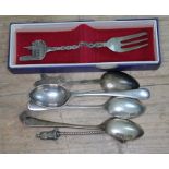 A selection of silver items including 3 matching silver spoons, hallmarked for 1894, Sheffield, John