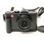A Leica D-Lux 5 black digital camera, serial no. 4001770, with DC Vario-Summicron 1:20-3.3/5.1-19.