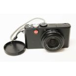 A Leica D-Lux 3 digital camera with DC Vario-Emarit 1:2.8-4.9/6.3-25.2 ASPH lens, serial no.