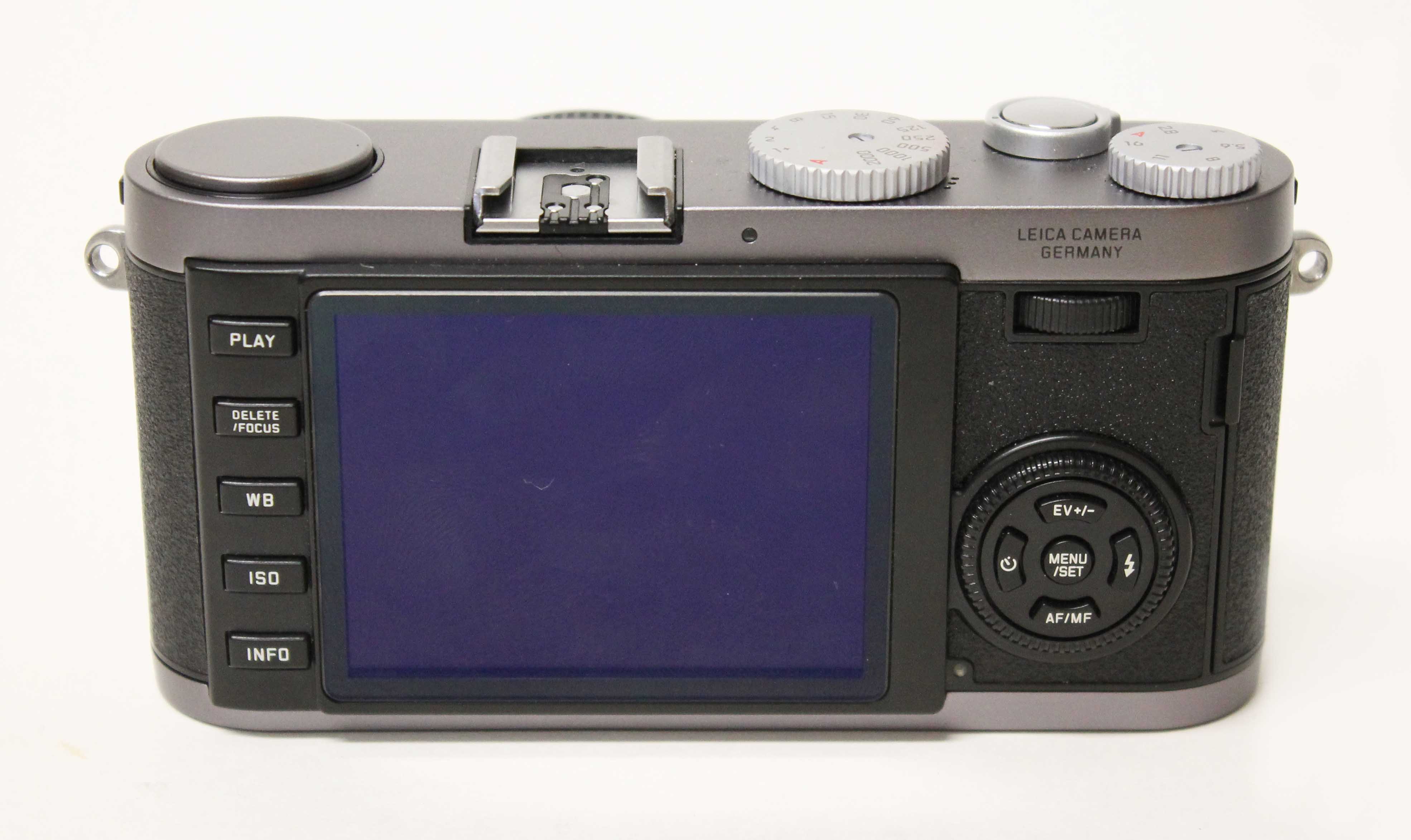 A Leica X1 digital camera, steel grey, with Elmarit 1:2.8/24 ASPH lens, serial no. 3815631, - Image 3 of 3