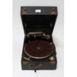 A circa 1930s Viva-Tonal Grafonola 201 mechanical gramophone / phonograph.