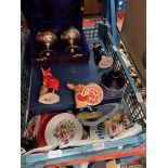 A mixed lot comprising three Royal Doulton Bunnykins figures, Compton & Woodhouse Wedgwood plate,