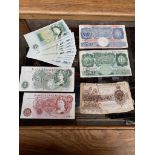 23 series D one pound notes including consecutive notes; 1 series C £1 note; 1 x WWII emergency