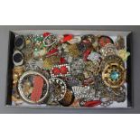 Assorted mainly vintage costume jewellery including brooches, buckles etc.
