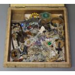 A box of assorted mainly vintage costume jewellery.