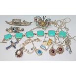 Assorted jewellery including hallmarked silver, items marked '925', an Arts & Crafts style