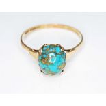 A hallmarked 9ct gold turquoise cabochon ring, gross wt. 1.88g.