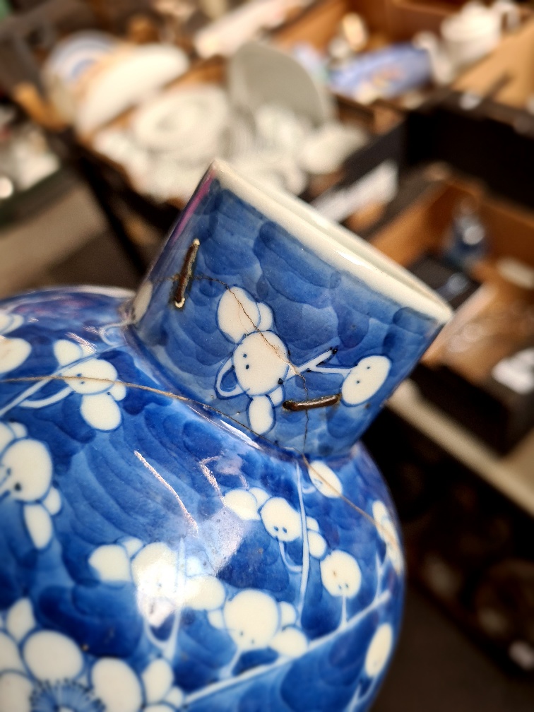 Assorted mainly Chinese porcelain comprising two blue and white prunus vases bearing Kangxi marks, a - Image 9 of 17