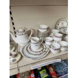 Paragon 'Belinda' tea set for 8 people including teapot, 2 tier cake stand & cake plate (30 pieces)