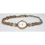 A ladies hallmarked 9ct gold Accurist wristwatch, gross wt. 11.7g.