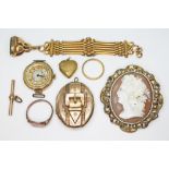 Assorted Victorian and later yellow metal jewellery including shell cameo locket, an imitation