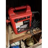 Snap On portable power jump starter 12V with charger.