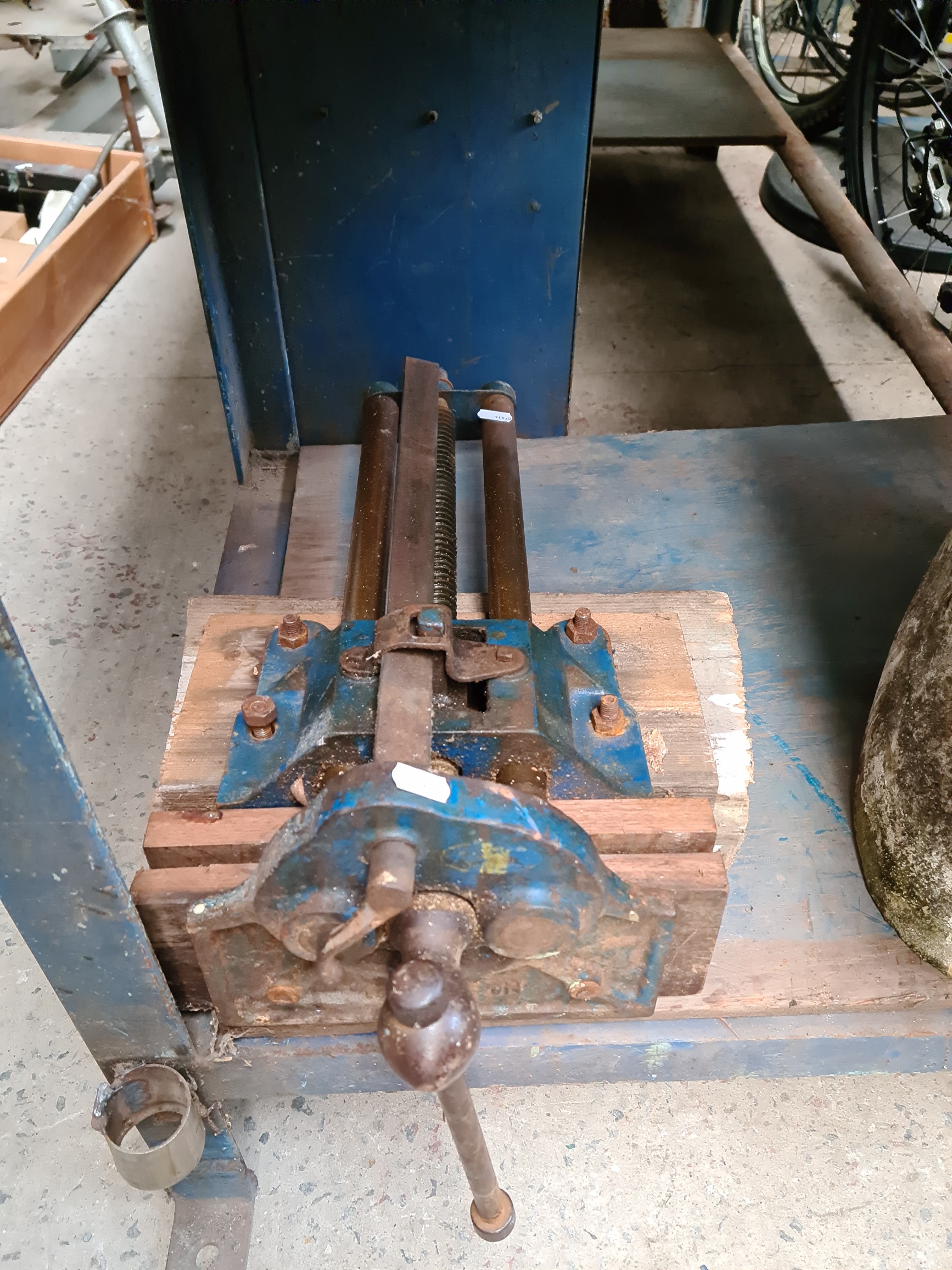 A wood working vice