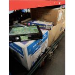 4 large boxes of jigsaw puzzles