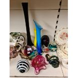 10 art glass items including Kosta Boda, Mdina etc