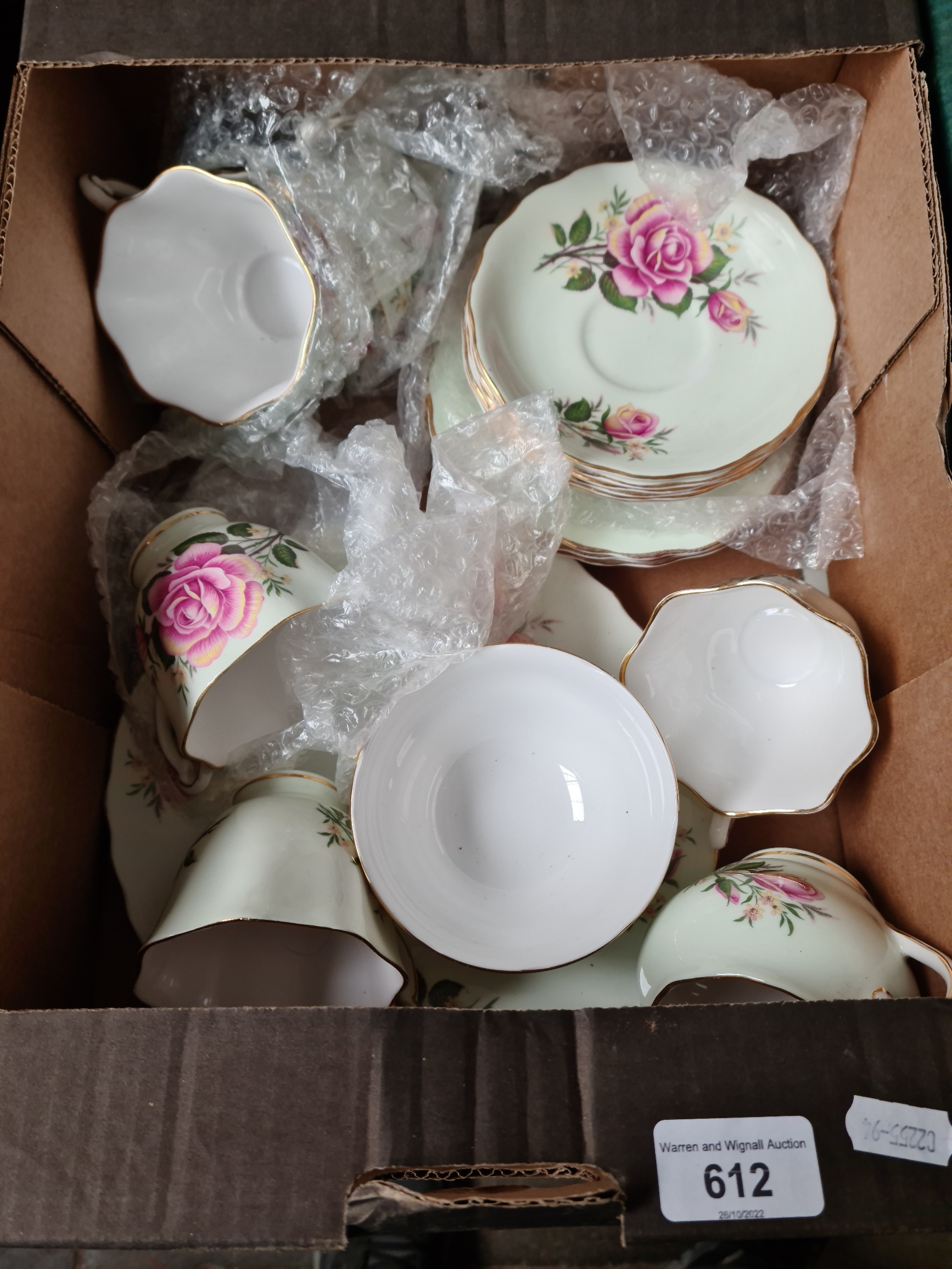 A Colclough 21 piece tea set.