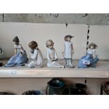 5 Nao figurines